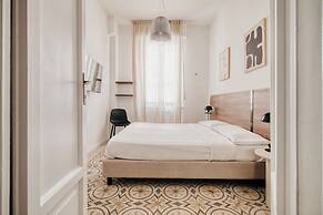 Elegant Flats near Guastalla Gardens