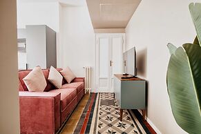 Elegant Flats near Guastalla Gardens