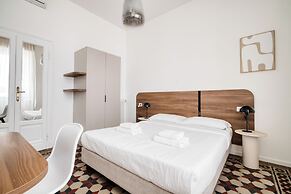 Elegant Flats near Guastalla Gardens
