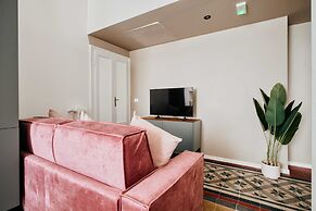 Elegant Flats near Guastalla Gardens