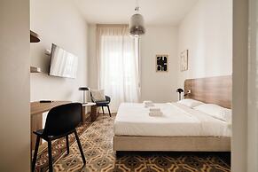 Elegant Flats near Guastalla Gardens