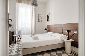 Elegant Flats near Guastalla Gardens