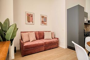 Elegant Flats near Guastalla Gardens