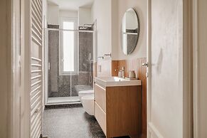 Elegant Flats near Guastalla Gardens