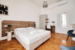 Elegant Flats near Guastalla Gardens