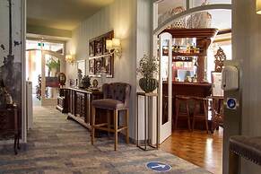 Grand Hotel Monopole