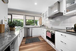 Gorgeous 2-bed Townhouse With Patio, BBQ & Parking
