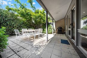Gorgeous 2-bed Townhouse With Patio, BBQ & Parking