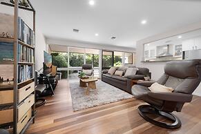 Gorgeous 2-bed Townhouse With Patio, BBQ & Parking
