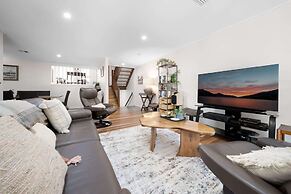 Gorgeous 2-bed Townhouse With Patio, BBQ & Parking
