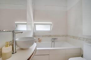 Lovely Apartment Near Paris
