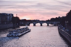 Lovely Apartment Near Paris