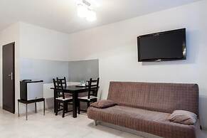 Avion Hotel