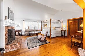 Blue Hill Inn