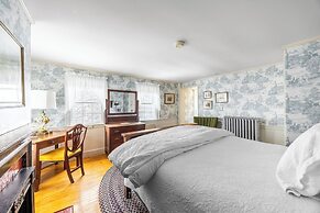 Blue Hill Inn
