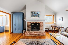 Blue Hill Inn