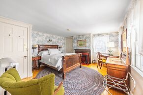 Blue Hill Inn