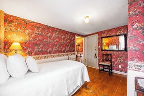 Blue Hill Inn
