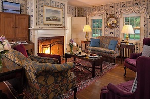Blue Hill Inn