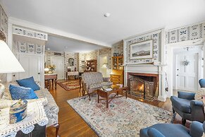 Blue Hill Inn