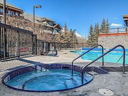 Mountain View Condo - Lodges at Canmore