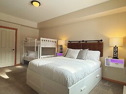 Mountain View Condo - Lodges at Canmore