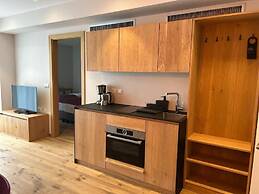 Alpenrose's Dining & Living