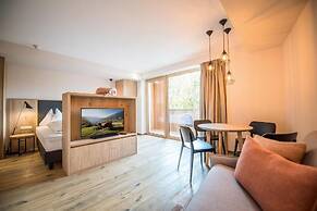Alpenrose's Dining & Living
