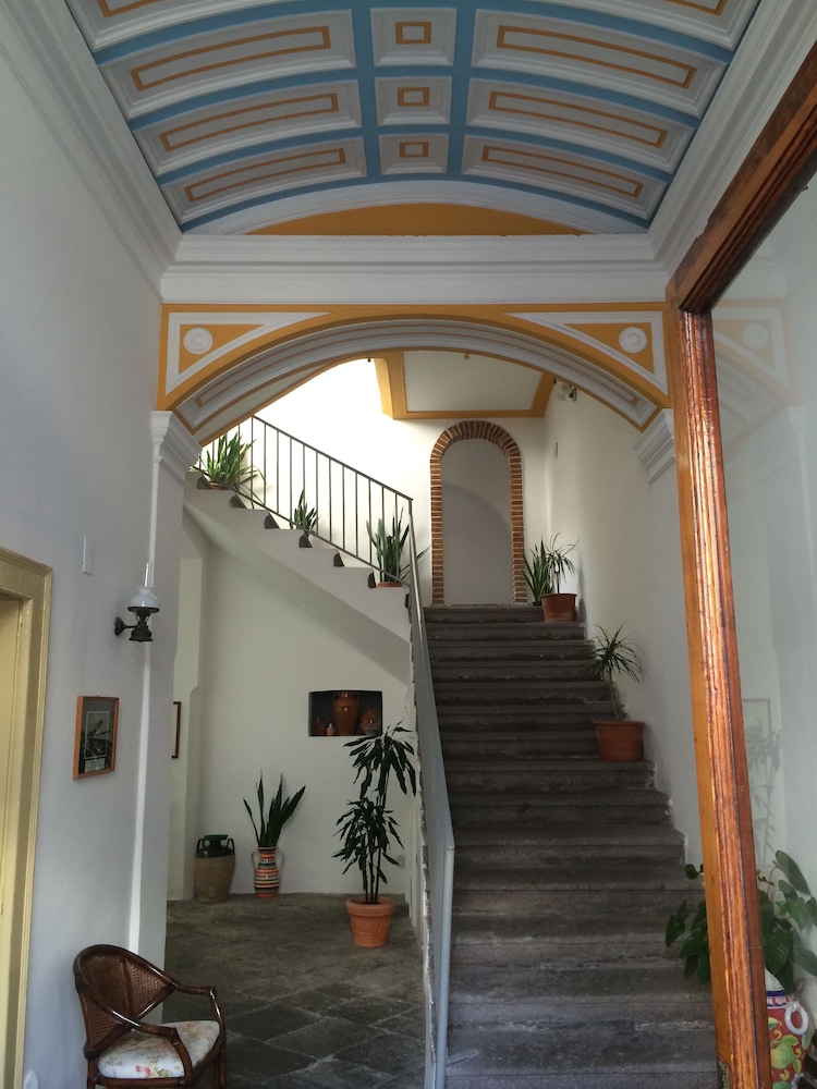 Pensione Di Lustro