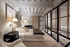 Acciaiuoli Luxury Suite by MMega