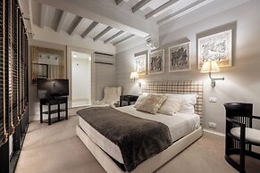 Acciaiuoli Luxury Suite by MMega