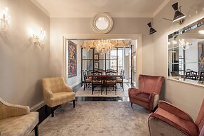 Acciaiuoli Luxury Suite by MMega