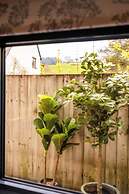 The Cowshed - Stunning 1 Bedroom Cottage