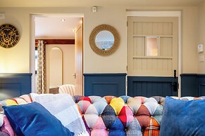 The Cowshed - Stunning 1 Bedroom Cottage