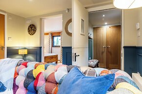 The Cowshed - Stunning 1 Bedroom Cottage