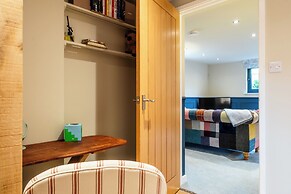 The Cowshed - Stunning 1 Bedroom Cottage