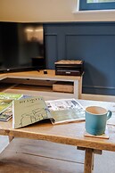 The Cowshed - Stunning 1 Bedroom Cottage