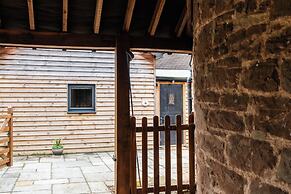 The Cowshed - Stunning 1 Bedroom Cottage