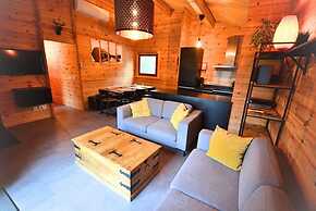 Ardennes Chalet With Balcony, Sauna