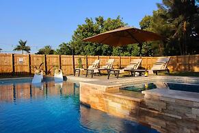 Fox Garden-heated Pool-spa- Boho-downtown Beach