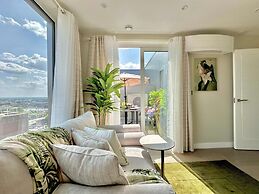 Contemporary Bromley Penthouse With Balcony