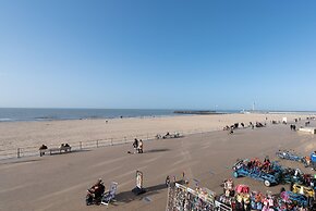 Apartment in Ostend With Sea Views