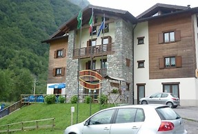 Albergo Ristorante Casa Corti
