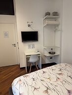Roomito Apartments