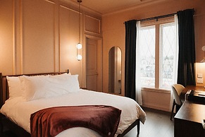Hotel Morado
