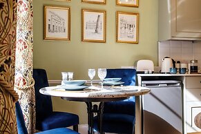 Stunning 1 Bedroom Flat in Central Bath