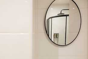 Stunning 1 Bedroom Flat in Central Bath