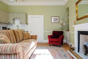 Stunning 1 Bedroom Flat in Central Bath