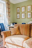 Stunning 1 Bedroom Flat in Central Bath