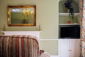 Stunning 1 Bedroom Flat in Central Bath